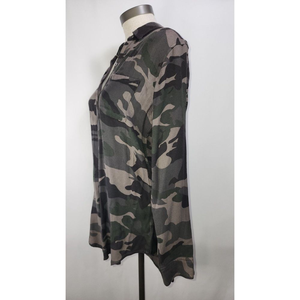 Rails Women's Camo Button-Up Blouse Size Xs - image 2